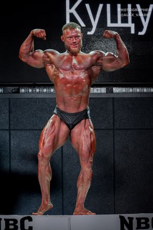 CLASSIC PHYSIQUE